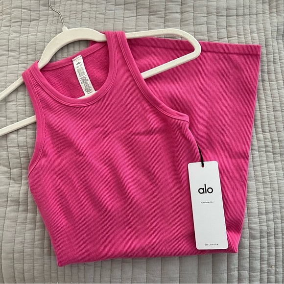 Alo Seamless Ribbed Warm Nights Dress - Picture 2 of 7